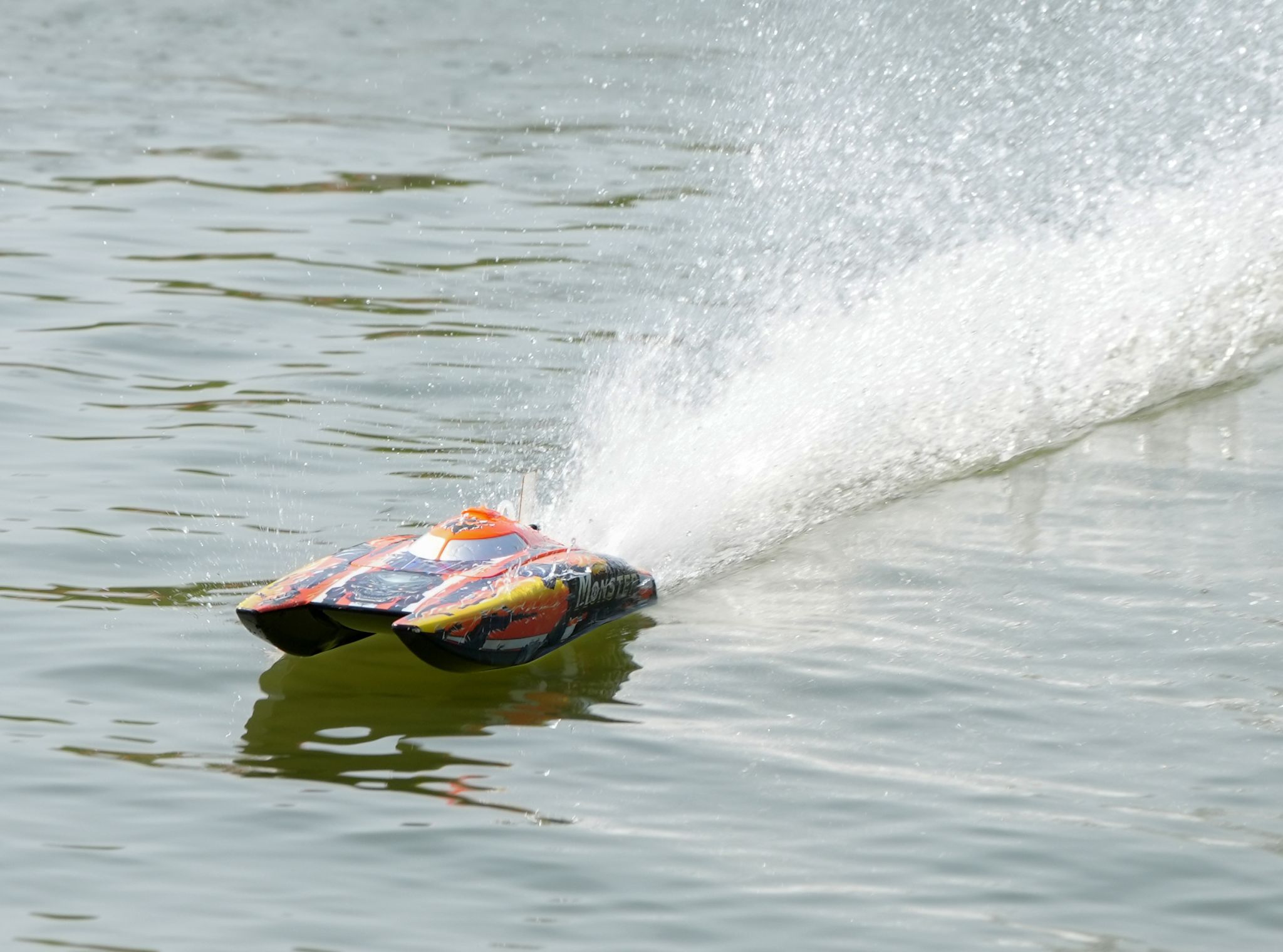 Joysway bateau Monster brushless catamaran 570mm RTR - JW8654-RTR