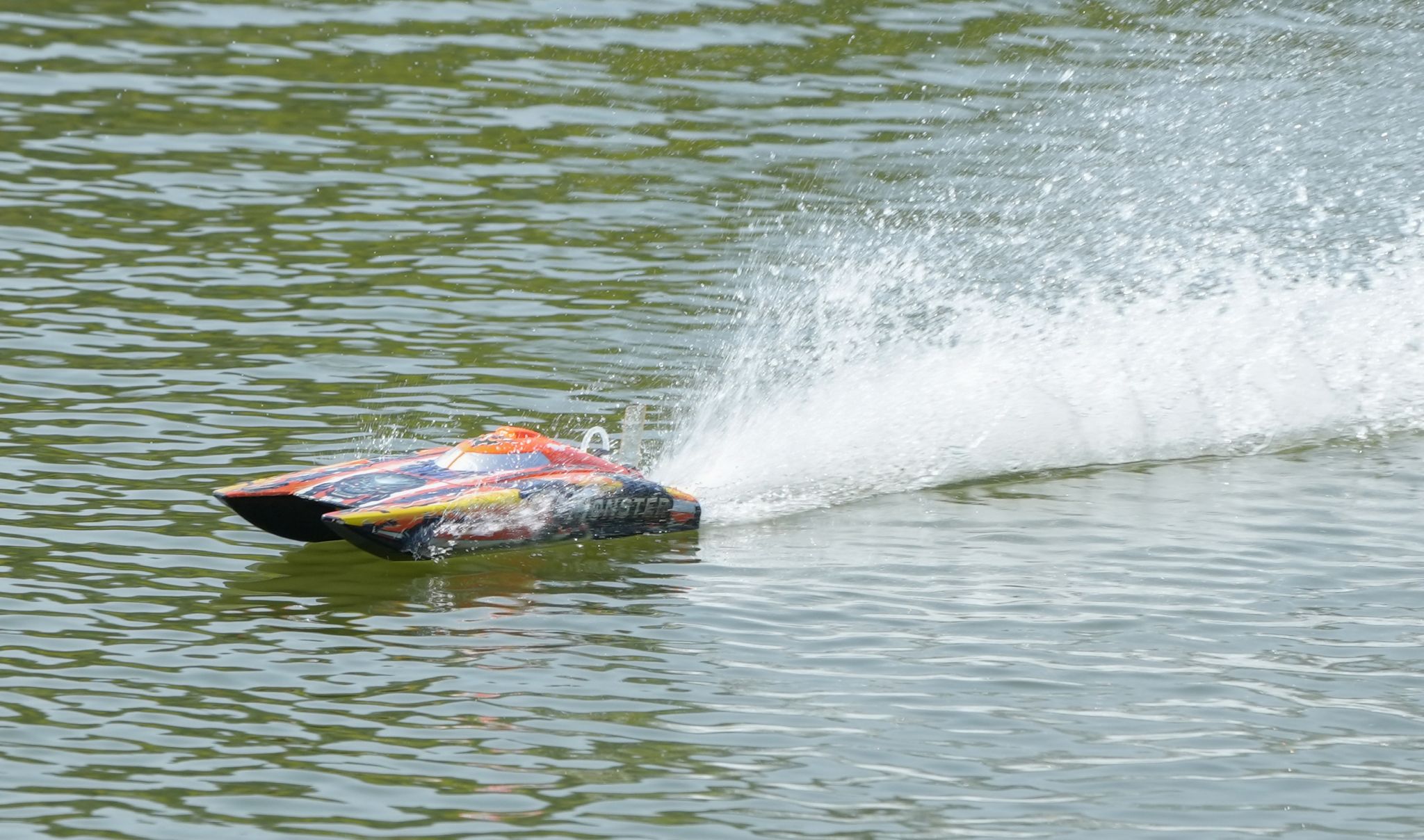 Joysway bateau Monster brushless catamaran 570mm RTR - JW8654-RTR