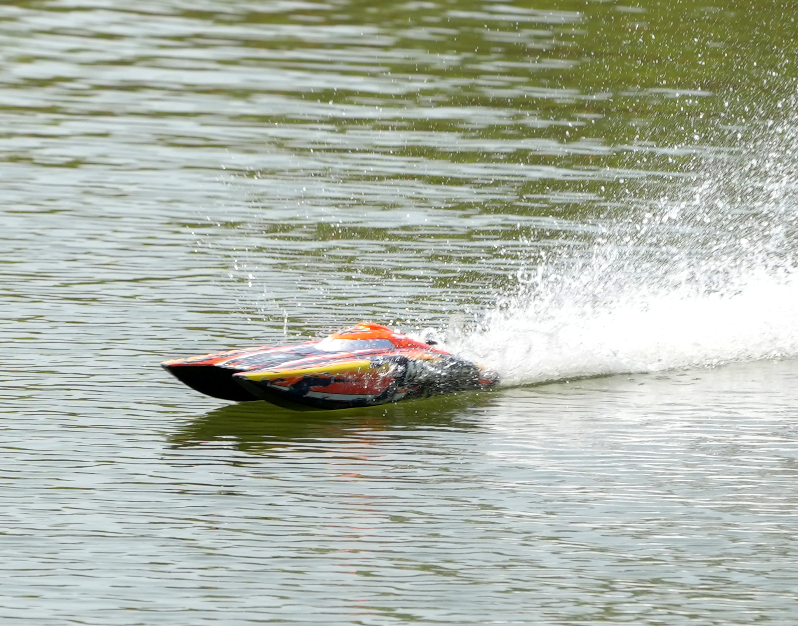 Joysway bateau Monster brushless catamaran 570mm RTR - JW8654-RTR